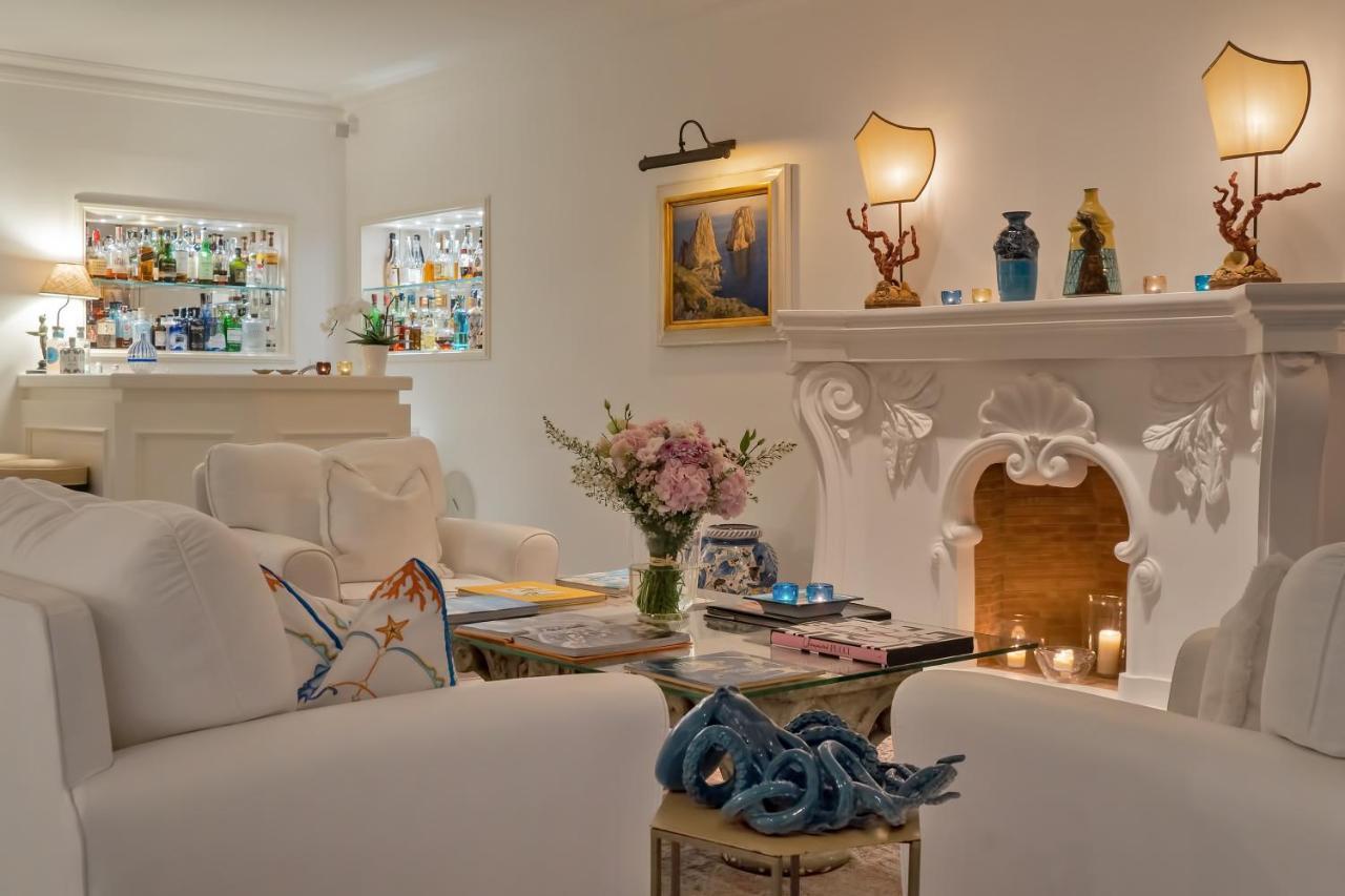 Hotel La Minerva กาปรี ภายนอก รูปภาพ