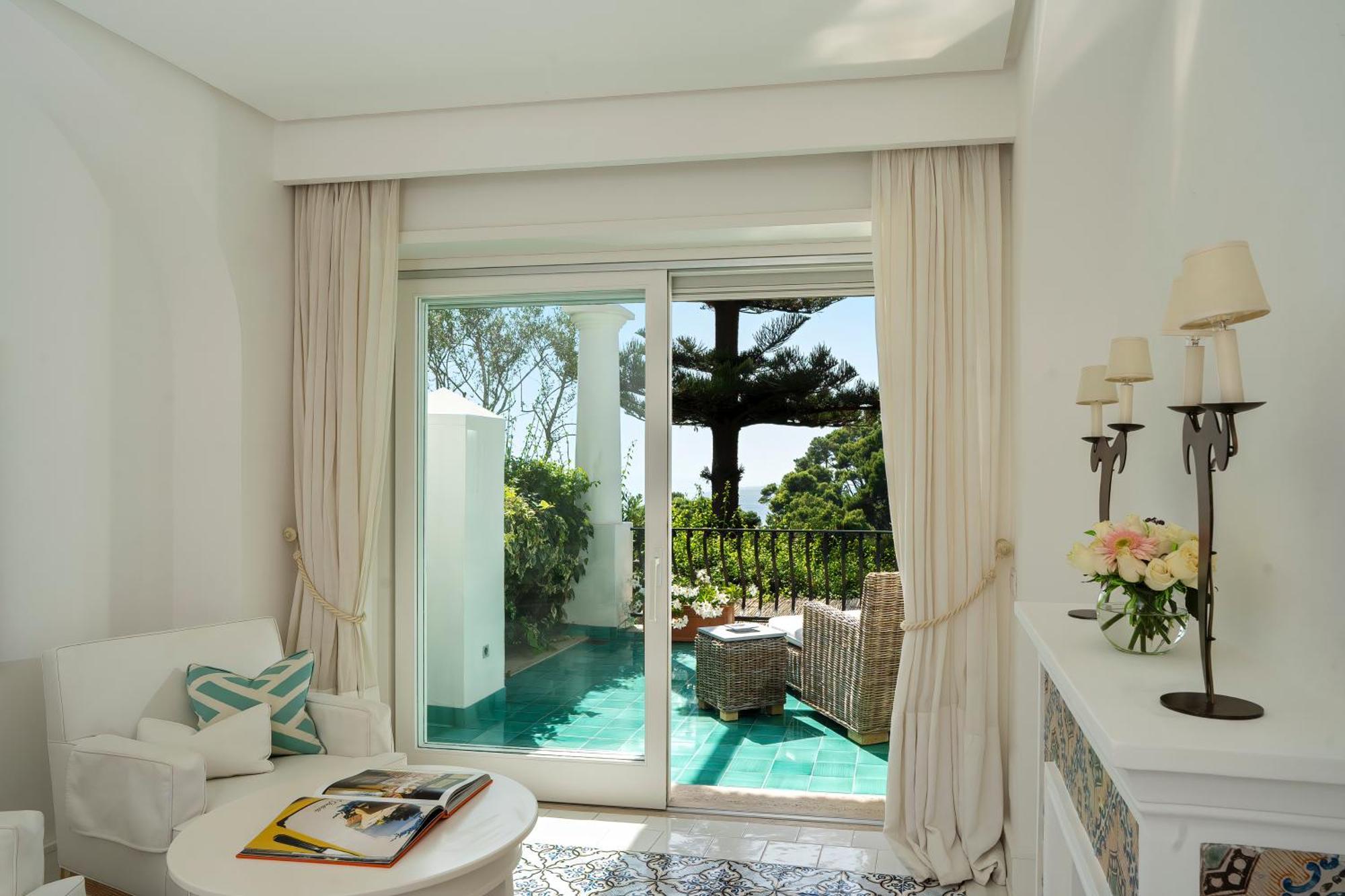 Hotel La Minerva กาปรี ภายนอก รูปภาพ